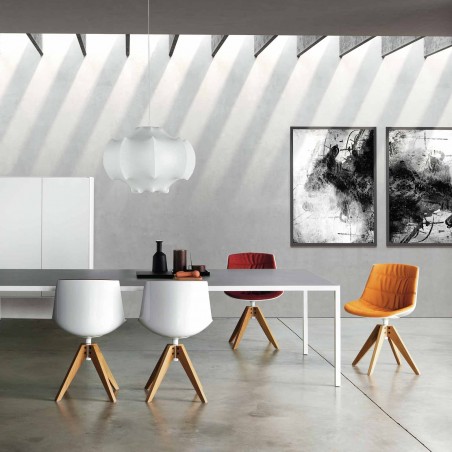 MDF Italia - Flow Chair girevole - 4 gambe VN in rovere MDF Italia - Flow Chair girevole - 4 gambe VN in rovere