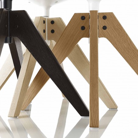 MDF Italia - Flow Chair girevole - 4 gambe VN in rovere MDF Italia - Flow Chair girevole - 4 gambe VN in rovere