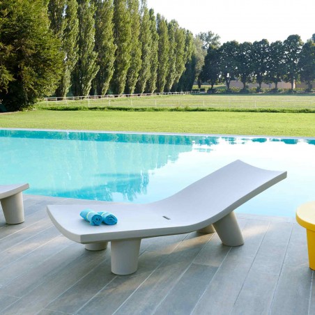 Slide - Lit de Plage Low Lita Lounge Slide - Lit de Plage Low Lita Lounge