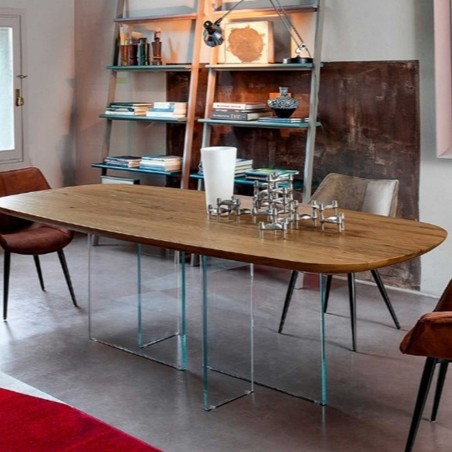 Devina Nais - Cosmopolitan Glass Table Devina Nais - Cosmopolitan Glass Table