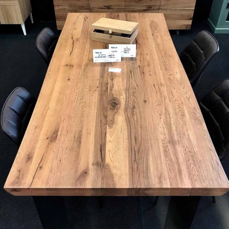 Devina Nais - Table Master - Fer Devina Nais - Table Master - Fer