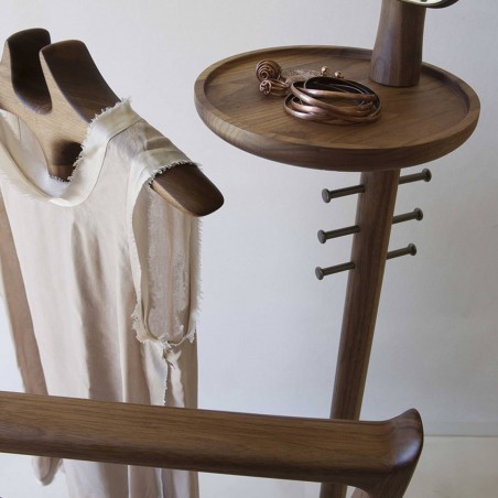 Porada - Sam Valet Stand Porada - Sam Valet Stand