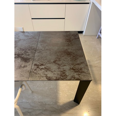 Pointhouse - Diamante Table Pointhouse - Diamante Table