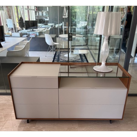 Sangiacomo - Cabaret Dresser Sangiacomo - Cabaret Dresser