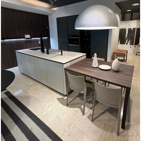 Forma 2000 - Cucina Laminato con Isola Forma 2000 - Cucina Laminato con Isola
