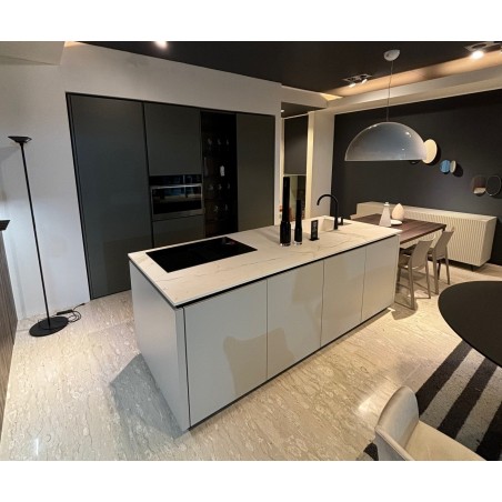 Forma 2000 - Cucina Laminato con Isola Forma 2000 - Cucina Laminato con Isola
