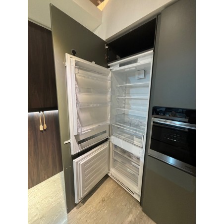 Forma 2000 - Cucina Laminato con Isola Forma 2000 - Cucina Laminato con Isola