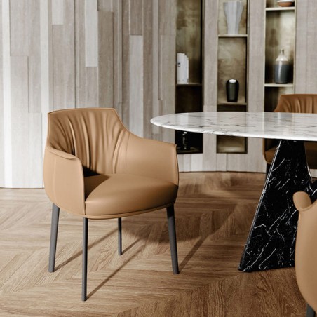 Poltrona Frau - Archibald Large Petite Fauteuil