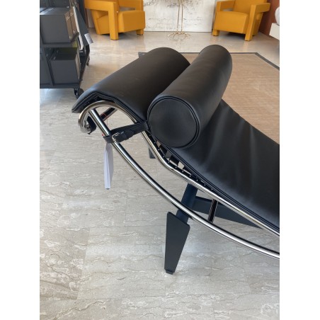 Cassina - 4 Chaise Longue à réglage continu LC4 Cassina - 4 Chaise Longue à réglage continu LC4