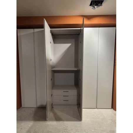 Novamobili - Gola Armoire