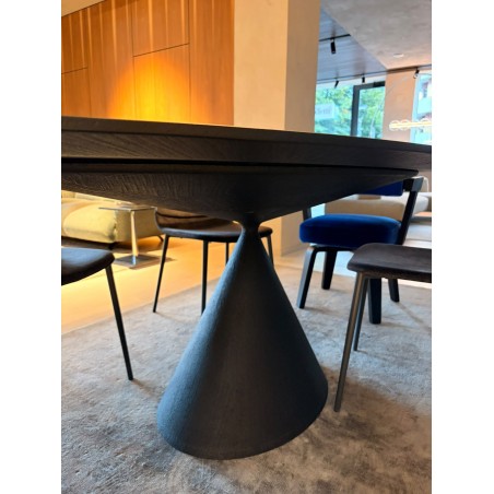 Desalto - Clay Oval Table Lava Stone
