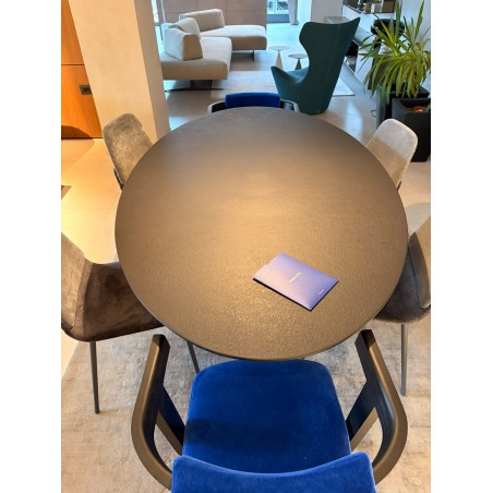 Desalto - Clay Oval Table Lava Stone